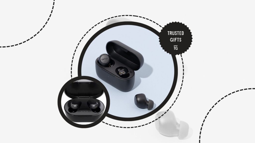 bluetooth-earbuds-or-headphones